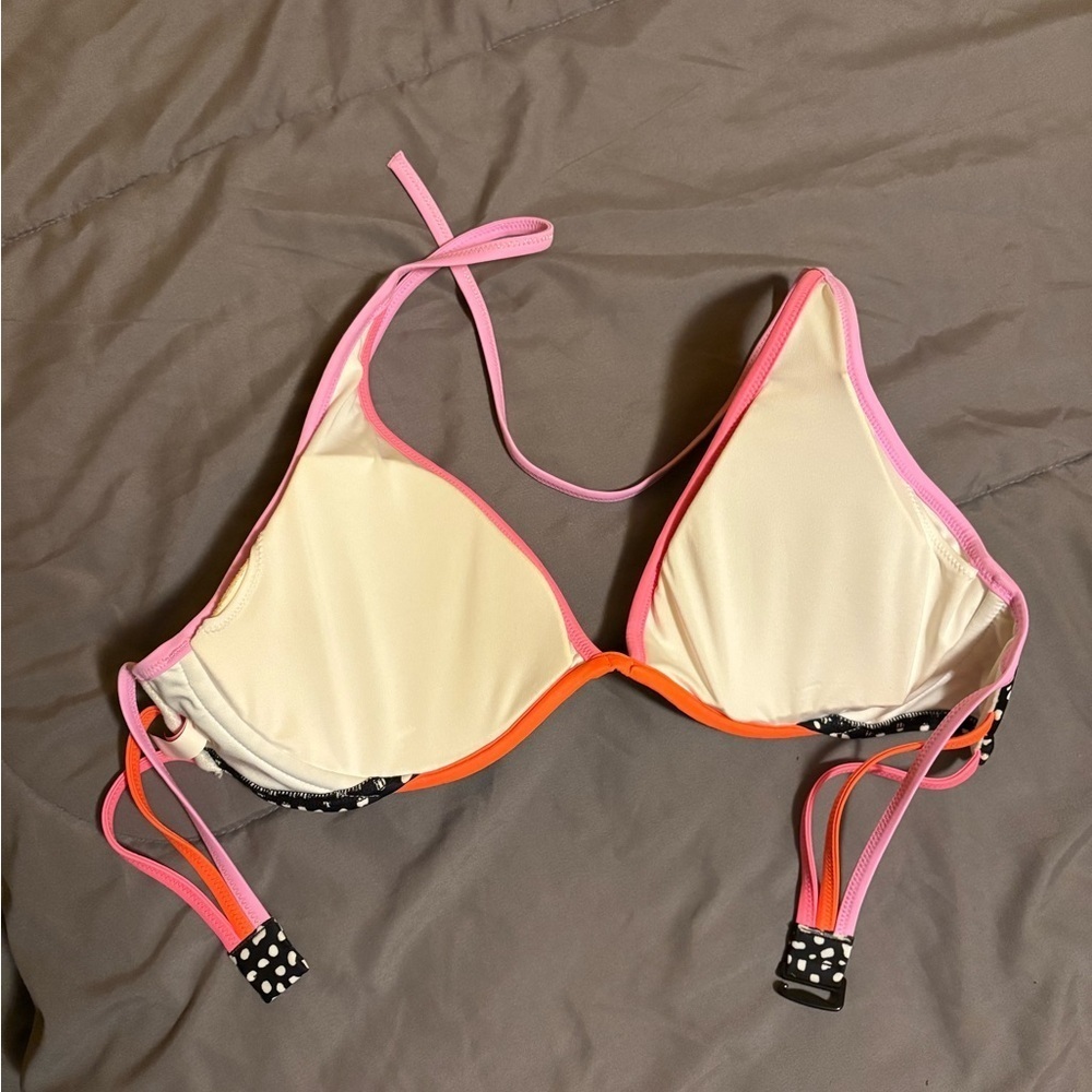 Victoria’s Secret bikini swim top polka dot black white 36D new without tags - Picture 2 of 4